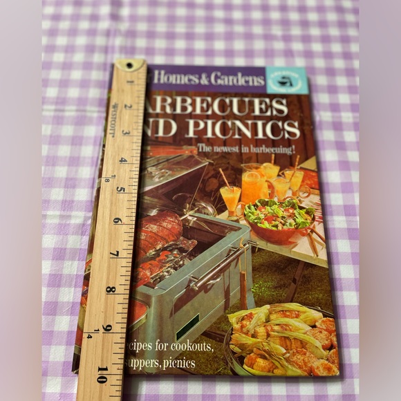 Vintage Better Homes & Gardens (Barbecues and Picnics)Cookbook Meredith 1963 - Picture 3 of 7